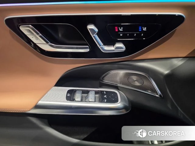 Mercedes-Benz E-Class W214 2025 Черный из Кореи, фото 3