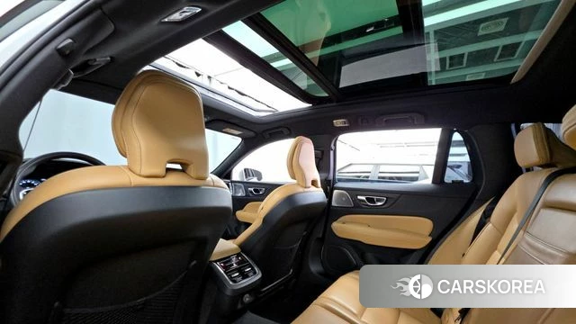 Volvo V60 Cross-Country 2nd Generation 2021 Белый из Кореи, фото 3