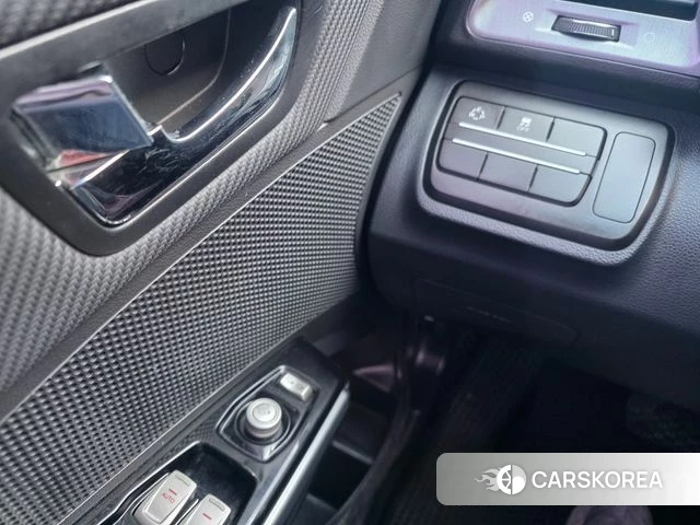 Ssangyong Tivoli Armor 2018 Серебряный из Кореи, фото 3