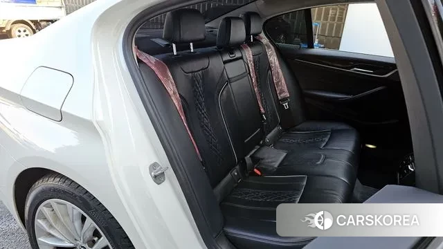 BMW 5 Series (G30) 2020 Белый из Кореи, фото 3