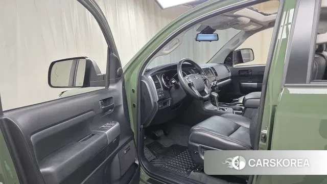 Toyota Sequire id 3484360 из Кореи 3