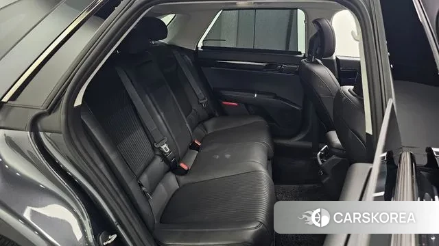 Hyundai Grandeur Hybrid (GN7) 2023 Серый из Кореи, фото 3