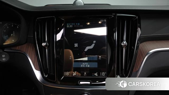 Volvo V60 Cross-Country 2nd Generation 2021 Синий из Кореи, фото 3