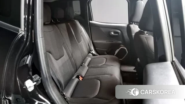 Jeep Renegade 2018 Черный из Кореи, фото 3