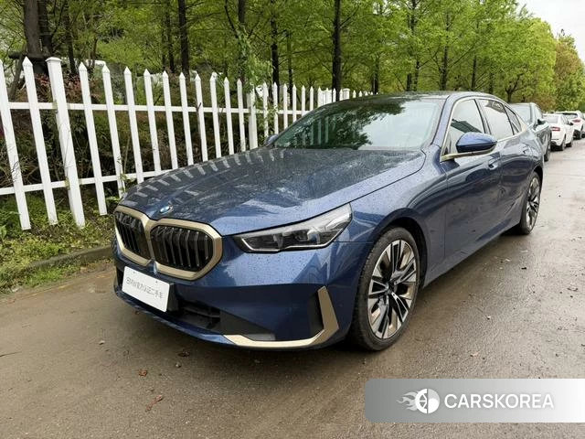 BMW 5 series 2024 Синий из Китая, фото 3