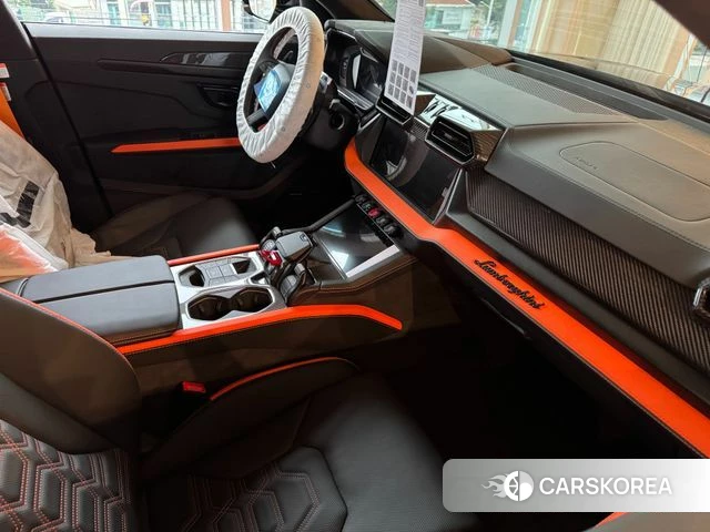 Lamborghini Urus 2026 Черный из Кореи, фото 3