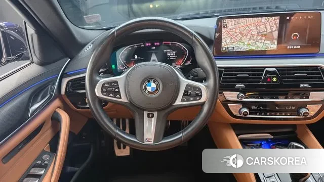 BMW 5 Series (G30) 2023 Черный из Кореи, фото 3