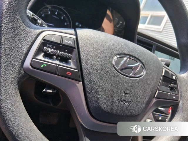 Hyundai Avante AD 2018 Белый из Кореи, фото 3
