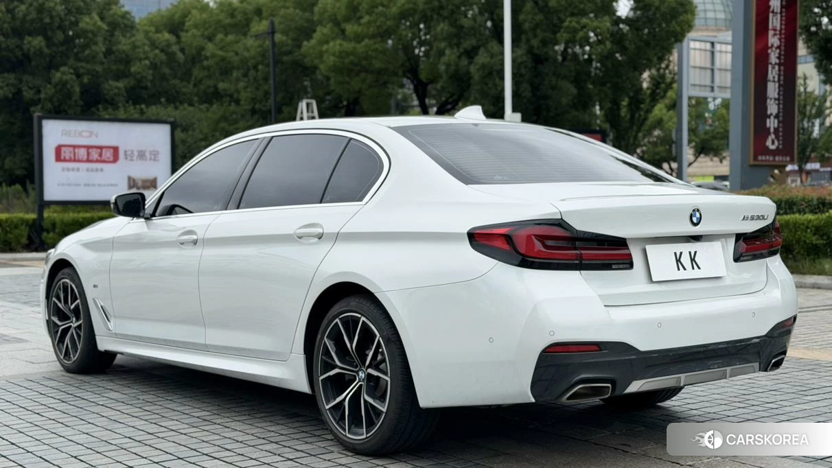 BMW 5 series 2020 Белый из Китая, фото 3