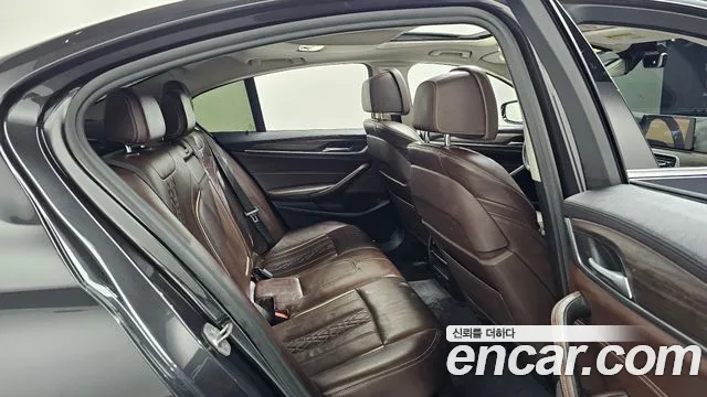 BMW 5 Series (G30) 2018 Серый из Кореи, фото 3