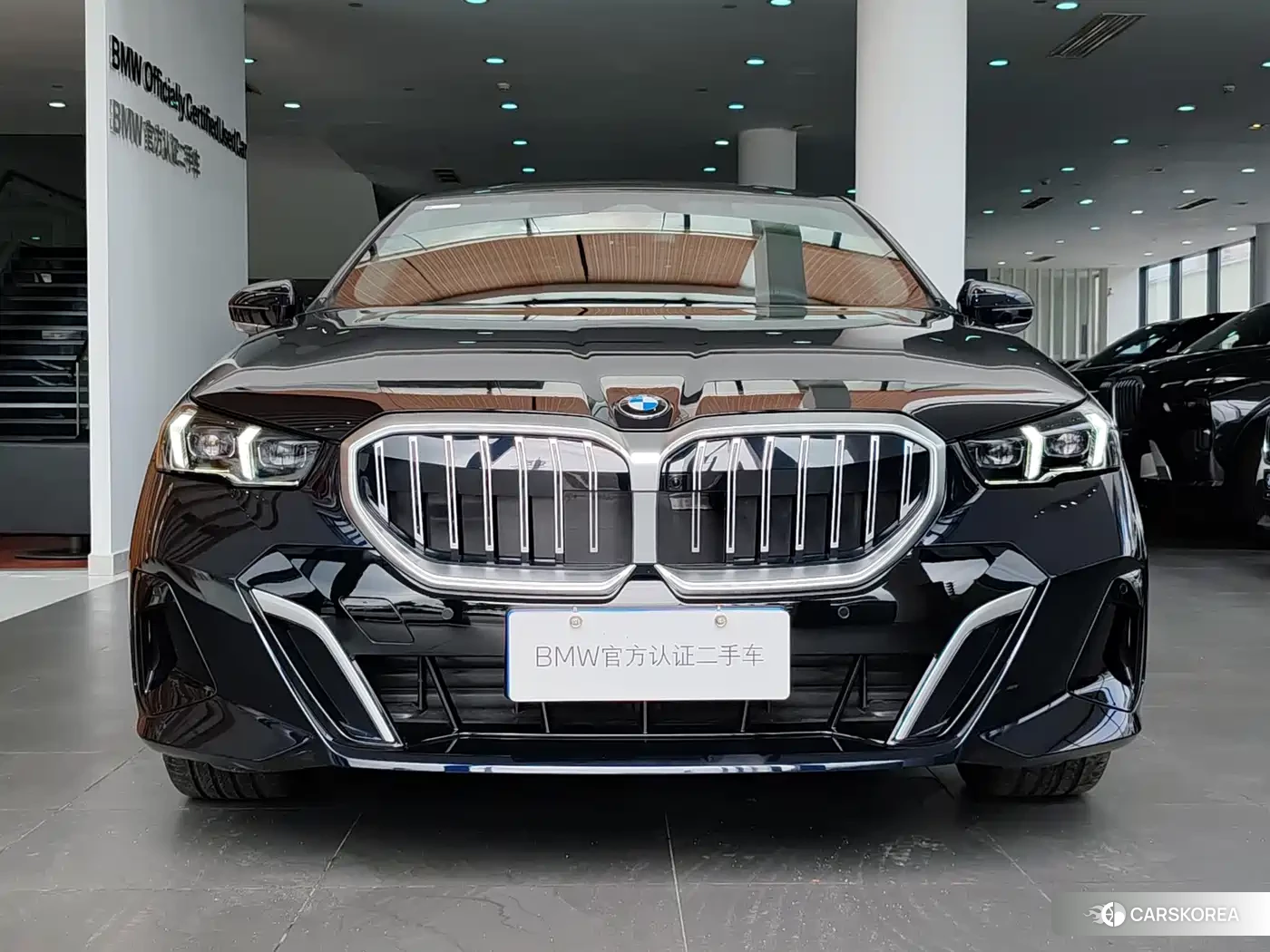 BMW 5 series 2025 Черный из Китая, фото 3
