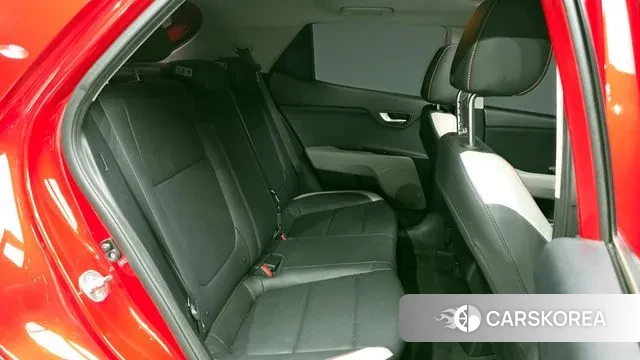 Kia Stonic 2018 Красный из Кореи, фото 3