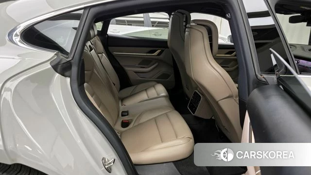 Porsche Taycan 2022 Серебристо-серый из Кореи, фото 3