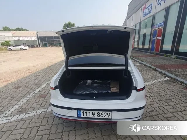 Hyundai Grandeur Hybrid (GN7) 2023 Белый из Кореи, фото 3