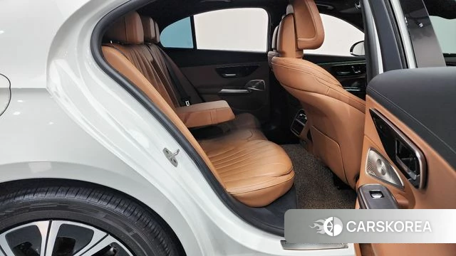 Mercedes-Benz E-Class W214 2024 Белый из Кореи, фото 3