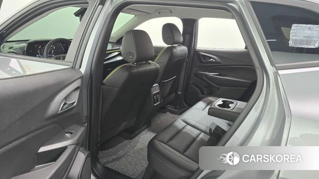 Chevrolet (GM Daewoo) Trax Crossover 2023 Серый из Кореи, фото 3