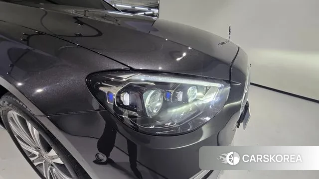 Mercedes-Benz E-Class W213 2023 Серый из Кореи, фото 3