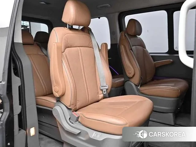 Hyundai Staria 2021 Черный из Кореи, фото 3