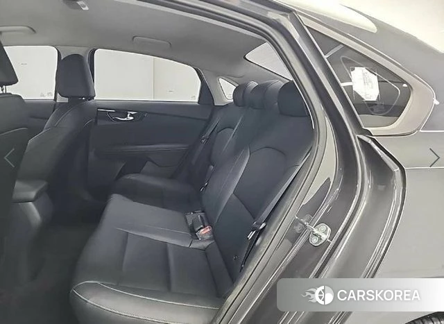 Kia The New K3 2nd generation 2023 Серый из Кореи, фото 3