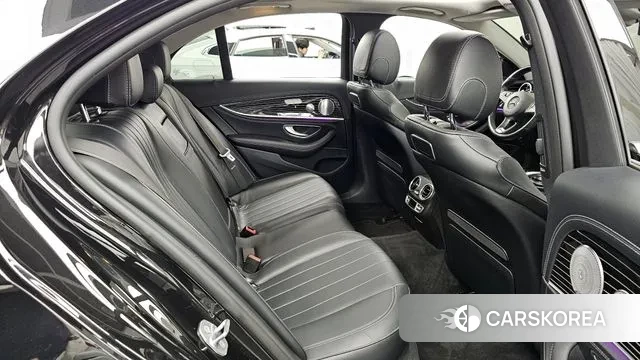 Mercedes-Benz E-Class W213 2018 Черный из Кореи, фото 3