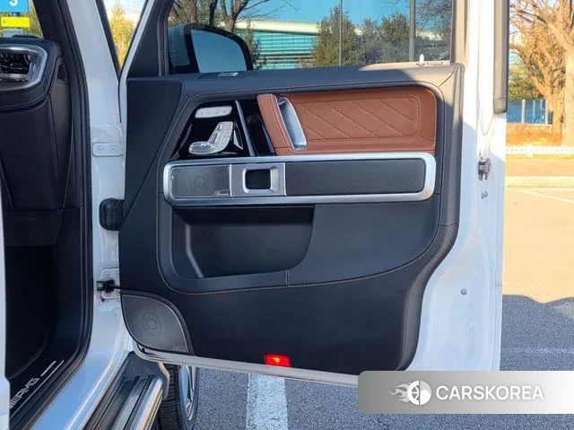 Mercedes-Benz G-Class W463b 2023 Белый из Кореи, фото 3