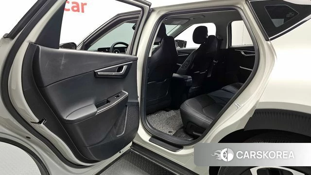 Kia EV6 2022 Серебряный из Кореи, фото 3