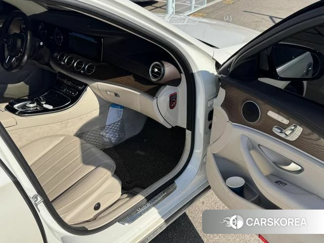 Mercedes-Benz E-Class W213 2020 Белый из Кореи, фото 3