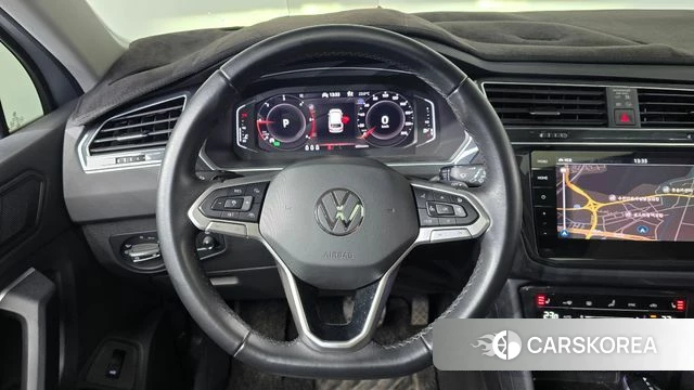 Volkswagen Tiguan second Generation 2021 Серебристо-серый из Кореи, фото 3