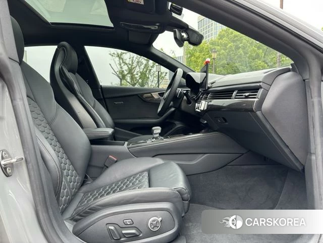 Audi RS 5 2022 Черный из Китая, фото 3