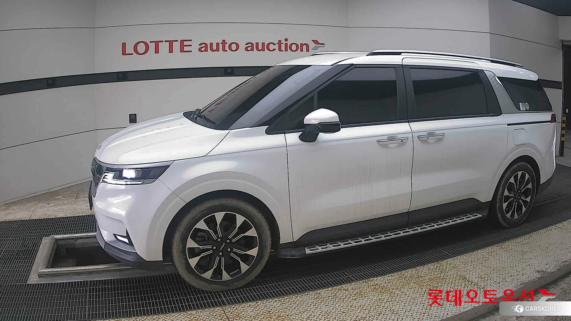 Kia Carnival 2022 Белый из Кореи, фото 3