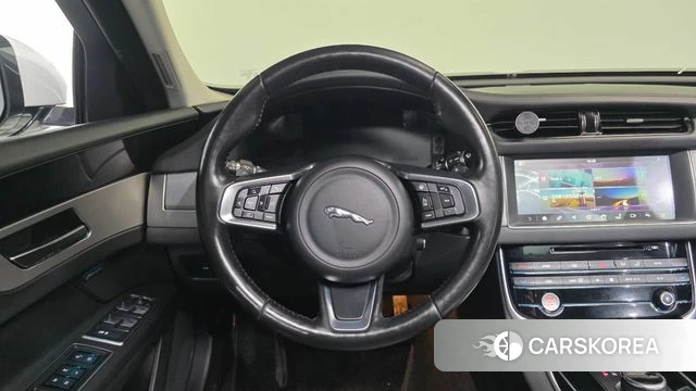 Jaguar XF (X260) 2018 Белый из Кореи, фото 3