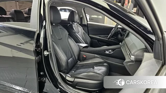 Hyundai Avante Hybrid (CN7) 2021 Черный из Кореи, фото 3