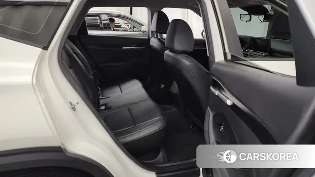 Kia Seltos 2022 Белый из Кореи, фото 3