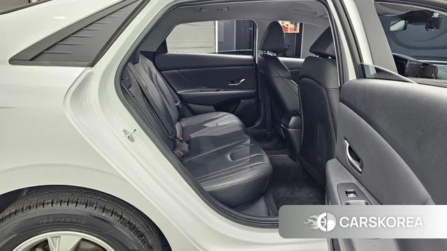 Hyundai Avante (CN7) 2021 Белый из Кореи, фото 3