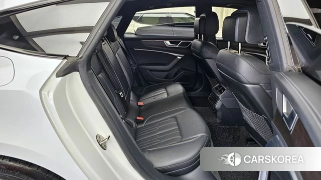 Audi A7 (4K) 2023 Белый из Кореи, фото 3