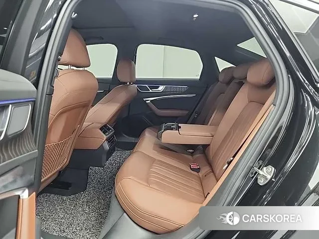 Audi A6 (C8) 2021 Черный из Кореи, фото 3