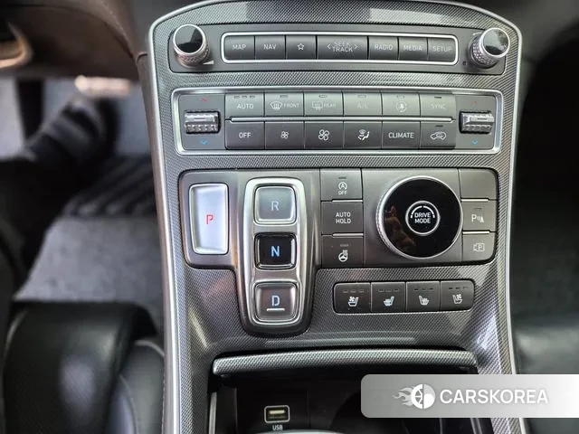 Hyundai The New Santa Fe 2021 Белый из Кореи, фото 3