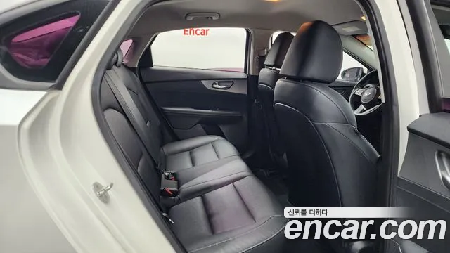 Kia Come New K3 id 2662240 из Кореи 3