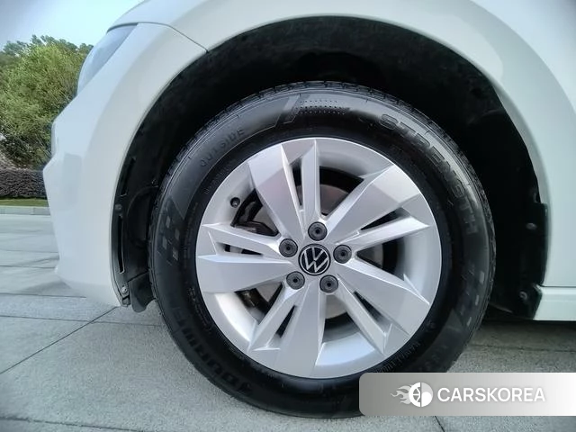 Volkswagen Polo 2022 Белый из Китая, фото 3