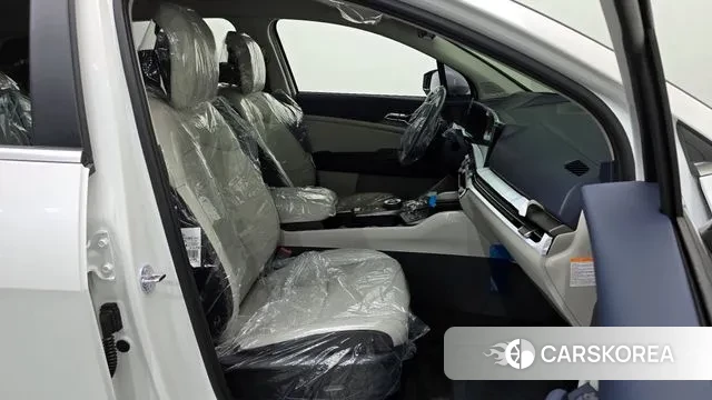 Kia The New Sportage 5th Generation Hybrid 2025 Белый из Кореи, фото 3