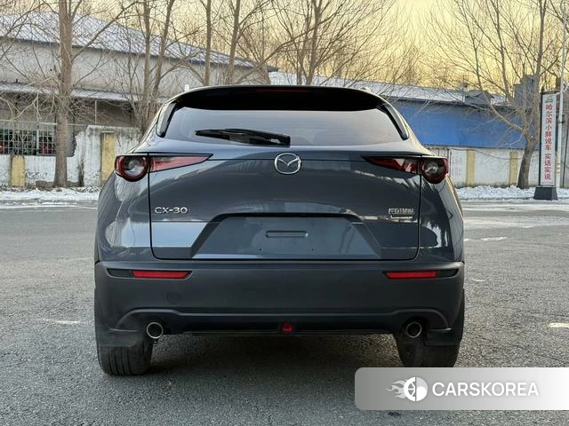 Mazda CX-30 2022 Темно-серый из Китая, фото 3