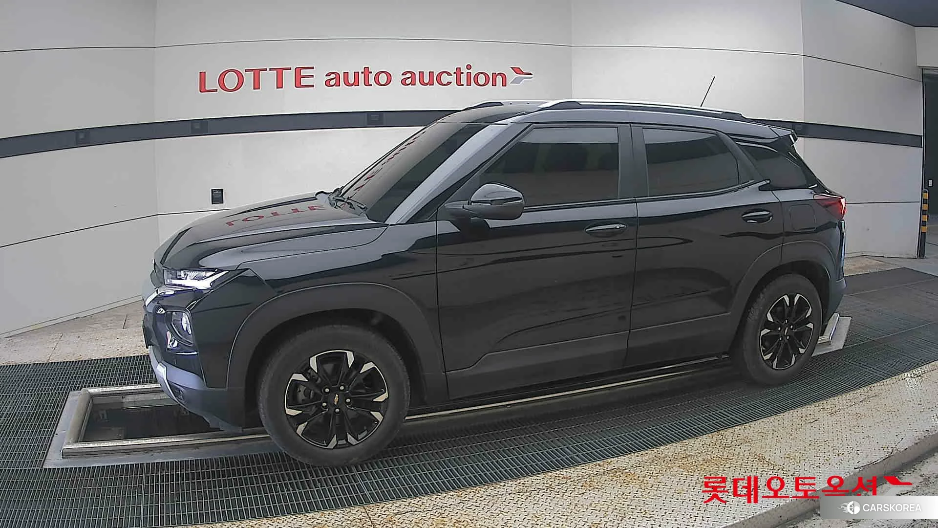 Korea G M TrailBlazer 1.35 Turbo FWD 2022 Черный из Кореи, фото 3