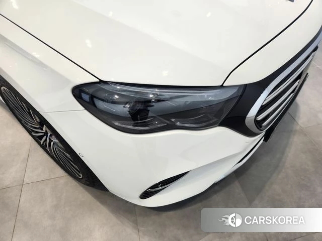 Mercedes-Benz E-Class W214 2025 Белый из Кореи, фото 3
