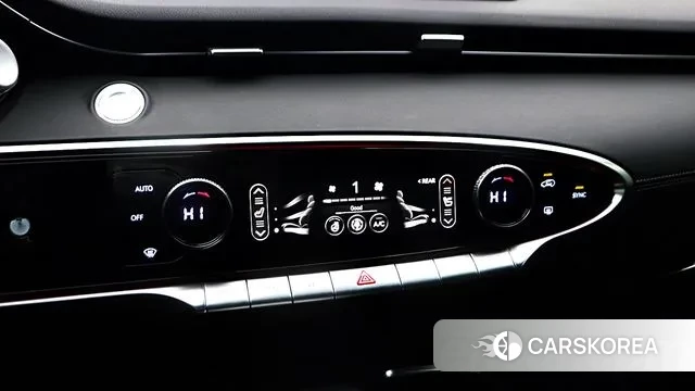 Genesis GV70 2023 Белый из Кореи, фото 3