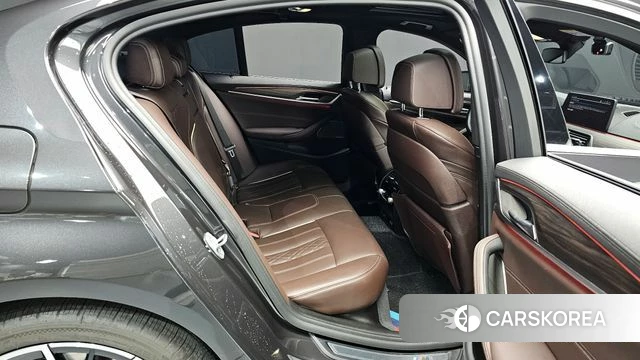 BMW 5 Series (G30) 2020 Черный из Кореи, фото 3