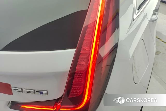 Cadillac XT4 2023 Белый из Китая, фото 3