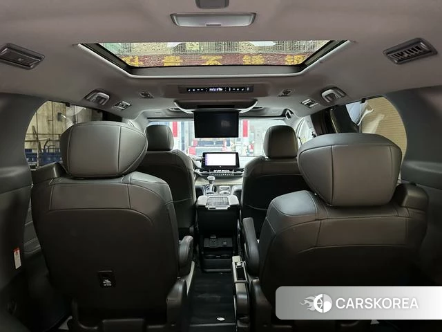 Toyota Grevia 2023 Черный из Китая, фото 3