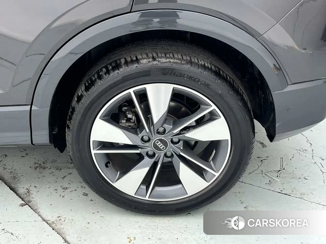 Audi Q2L 2023 Черный из Китая, фото 3