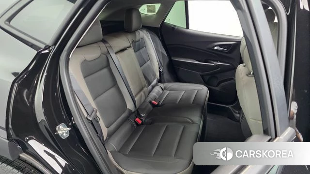 Chevrolet (GM Daewoo) Trax Crossover 2024 Черный из Кореи, фото 3
