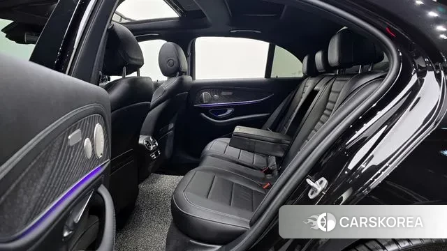 Mercedes-Benz E-Class W213 2023 Черный из Кореи, фото 3